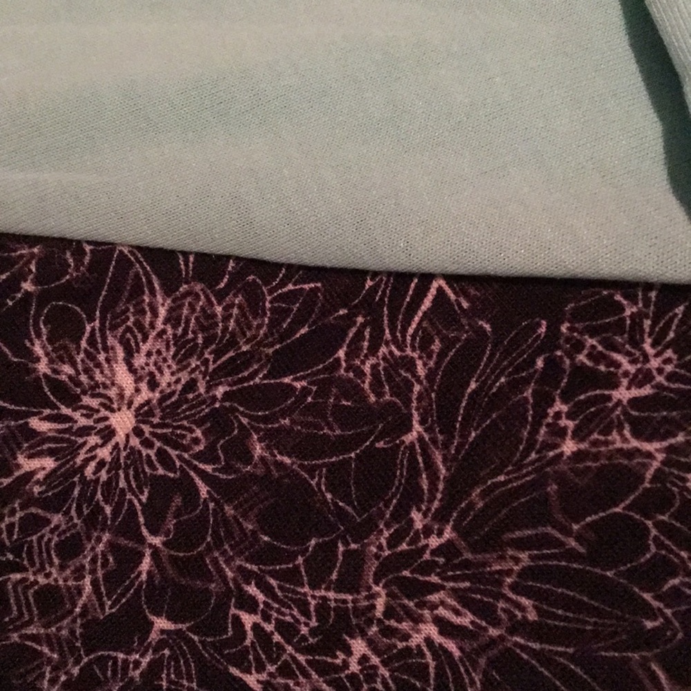 LulaRoe Randy - Picture 3 of 5